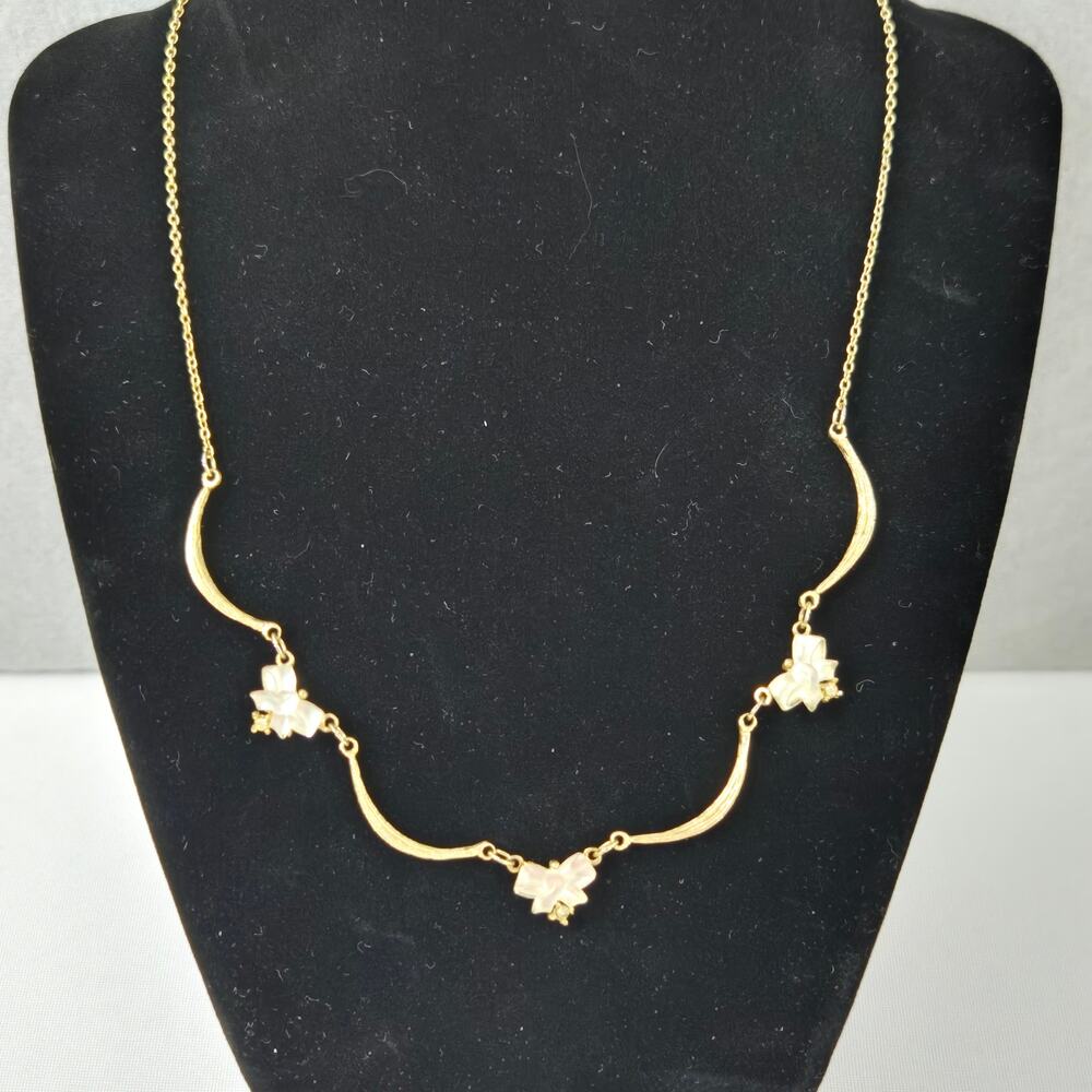 Vintage Sarah Coventry Gold Tone Mother of Pearl Bows Necklace & Dangle Earrings